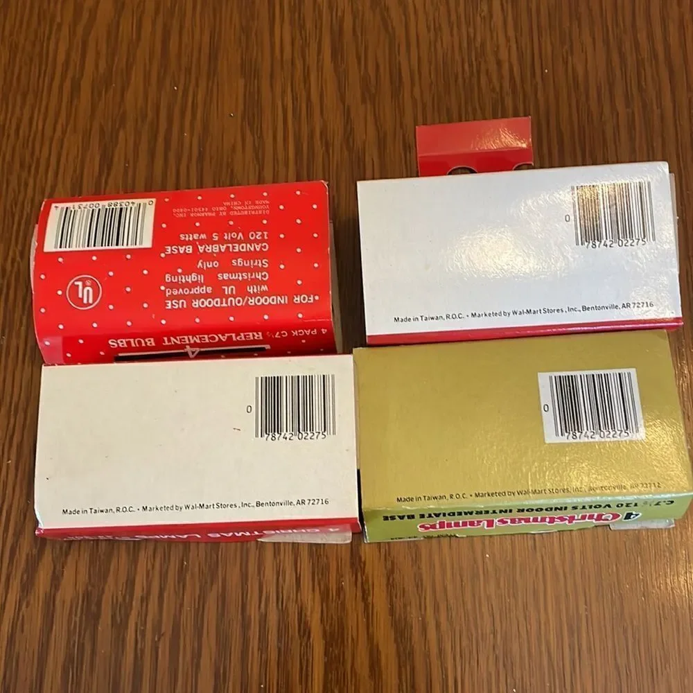 4 boxes of vintage Christmas bulb lamps in original packaging‎